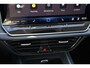 Volkswagen Passat Variant 1.5 eHybrid Business trekhaak head up! winterpakket stoel en stuurwiel verwarming ergo stoelen met leder alcantara privacy glas navigatie geactiveerd camera dodehoeksensor 17" LMV met 4 seizoenenbanden