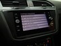 Volkswagen Tiguan 1.5TSI/150PK R-Line DSG · Panoramadak · Navigatie · Camera + Parkeersensoren · Stoelverwarming ·