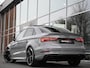 Audi RS3 Limousine 2.5TFSI 400pk Quattro UNIEK! RS-Zetels Pano B&O Carbon Keyless 19-Inch RodeStiksels VOL!