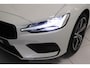 Volvo V60 2.0 B3 Momentum Advantage | Camera | AppleCarplay AndroidAuto | Lederen bekleding | Pack Winter |