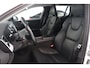 Volvo V60 2.0 B3 Momentum Advantage | Camera | AppleCarplay AndroidAuto | Lederen bekleding | Pack Winter |