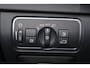 Volvo V60 T3 R-Design - Verwarmde voorstoelen - Parkeersensoren achter - Navigatie - Volvo On Call - Cruise control - High Performance audio - Standkachel - 18' LMV
