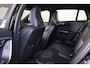 Volvo V60 T3 R-Design - Verwarmde voorstoelen - Parkeersensoren achter - Navigatie - Volvo On Call - Cruise control - High Performance audio - Standkachel - 18' LMV