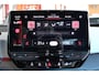 Volkswagen ID.3 Pro S 77 kWh| Keyless | Massagefunctie | 19" LM Velgen | Wit/Zwart | Sfeerverlichting