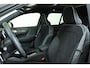 Volvo EX40 Single Motor Extended Range Ultra 82 kWh | Elektrisch Verstelbare Voorstoelen | Schuif/Kantel-Panoramadak | Semi-Elektrische Trekhaak | Harman Kardon Premium Audio | 360º Camera | Google Infotainment | Stoelverwarming