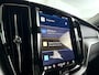 Volvo XC60 T6 Plug-in hybrid AWD Ultra Dark | Panoramadak | 360º camera | Head-up Display | Stoel- en Stuurverwarming | Harman Kardon | Trekhaak