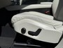Volvo XC60 2.0 T6 Plug-in hybrid AWD Essential Edition Bright | NL-Auto | Panoramisch Schuif/Kanteldak | Stoel/Stuurverwarming | Google | Climate Control | Leder |