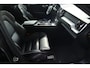 Volvo XC60 2.0 T8 Plug-in AWD Plus Dark Pano Memory El.haak 21” Keyless CarPlay Stuur/Stoelverwarming