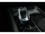 Volvo XC60 2.0 T8 Plug-in AWD Plus Dark Pano Memory El.haak 21” Keyless CarPlay Stuur/Stoelverwarming