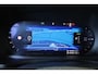 Volvo V60 T8 Plug-in hybrid AWD Ultra Dark | Head-Up Display | Panoramadak | 360° Parkeercamera | Privacy Glass | Stoelverwarming | Stuurwielverwarming | 19'' Lichtmetalen velgen | Google Infotainment | Parkeersensoren voor + achter