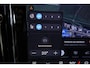 Volvo V60 T8 Plug-in hybrid AWD Ultra Dark | Head-Up Display | Panoramadak | 360° Parkeercamera | Privacy Glass | Stoelverwarming | Stuurwielverwarming | 19'' Lichtmetalen velgen | Google Infotainment | Parkeersensoren voor + achter