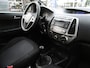 Hyundai i20 1.2i 86pk 4-Cil. 5-deurs Airco SCHADE DEUR EXPORT / HANDELSAUTO