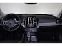 Volvo XC90 T8 Recharge AWD Ultra Bright - Luchtvering - Panorama/schuifdak - IntelliSafe Assist & Surround - 360º Camera - Harman/Kardon audio - Verwarmde voorstoelen, stuur & achterbank - Parkeersensoren voor & achter - Elektr. bedienb. voorstoelen met geheugen - Head up display - Draadloze tel. lader - 21' LMV