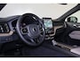 Volvo XC60 T8 Plug-in hybrid AWD Ultra Dark Polestar Engineered software upgrade - HEICO Uitlaat systeem met actief kleppensysteem - Panorama/schuifdak - IntelliSafe Assist & Surround - 360º Camera - Harmon Kardon audio - Adaptieve LED koplampen - Verwarmde voorstoelen, stuur & achterbank - Parkeersensoren voor & achter - Elektr. bedienb. voorstoelen met geheugen - Head up display - Draadloze tel. lader - 22' LMV