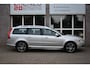 Volvo V70 2.5T Youngtimer Trekhaak Automaat Cruise Camera Stoelv