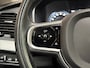 Volvo XC90 2.0 T8 Twin Engine AWD Inscription 7 Persoons 408Pk Automaat (PANORAMADAK, LUCHTVERING, BOWERS&WILKINS, TREEPLANKEN, HEAD-UP DISPLAY, STOELKOELING/VERWARMING, CAMERA, MEMORY SEATS, STOELVERWARMING ACHTER, ELEK ACHTERKLEP, NIEUWSTAAT)