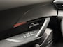 Peugeot 2008 1.2 PureTech Sport 131Pk Automaat (APPLE CARPLAY, GROOT NAVI, LM VELGEN, PARKEERSENSOREN, SPORTSTOELEN, LANE ASSIST, CRUISE, NIEUWSTAAT)
