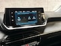 Peugeot 2008 1.2 PureTech Sport 131Pk Automaat (APPLE CARPLAY, GROOT NAVI, LM VELGEN, PARKEERSENSOREN, SPORTSTOELEN, LANE ASSIST, CRUISE, NIEUWSTAAT)