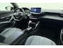 Peugeot 2008 1.2 Hybrid 145 Allure | Climate & Cruise Control | Parkeersensoren voor + achter | AppleCarplay/Android Auto |