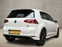 Volkswagen Golf 1.2 TSI Highline Sportline (SCHERM, CLIMATE, STOELVERWARMING, LM VELGEN, SPORTSTOELEN, PARKEERSENSOREN, GETINT GLAS, CRUISE, NIEUWSTAAT)