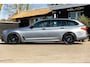 BMW 5-Serie Touring 530i High Executive I M-Sport I Panoramadak I Dealer onderhouden I NAP I Sportremmen I Trekhaak I Luxe leder