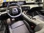 Peugeot 3008 Allure Pack 1.2 Hybrid 145pk e-DSC6 | PANORAMIC NAVIGATION | 360° CAMERA | STOEL + STUURVERW. | AGR-STOEL | KEYLESS ENTRY | VOORRUITVERW. | NAVI