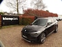 BMW X1 sDrive20i Sportif | All-Black | Uniek | Custom | 19 inch | Nav