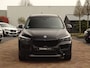 BMW X1 sDrive20i Sportif | All-Black | Uniek | Custom | 19 inch | Nav