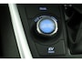 Toyota RAV4 2.5 Hybrid AWD Bi-Tone | 1650kg trekgewicht! | Electrische Achterklep | Parkeersensoren rondom | Camera | Draadloos Telefoonladen | 10 Jaar Garantie |