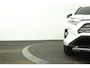 Toyota RAV4 2.5 Hybrid AWD Bi-Tone | 1650kg trekgewicht! | Electrische Achterklep | Parkeersensoren rondom | Camera | Draadloos Telefoonladen | 10 Jaar Garantie |