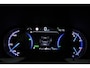 Toyota RAV4 2.5 Hybrid AWD Bi-Tone | 1650kg trekgewicht! | Electrische Achterklep | Parkeersensoren rondom | Camera | Draadloos Telefoonladen | 10 Jaar Garantie |