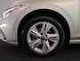 Volkswagen Golf 1.0 eTSI Life 110pk DSG | Camera| Navi| LM-velgen| Park-sensors| Keyless start