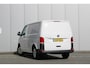 Volkswagen Transporter 2.0 TDI 150pk L1H1 28 | Cruise Control | Apple Carplay | Navigatie | Betimmering | Parkeersensoren Voor & Achter