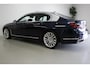 BMW 7-Serie 750i xDrive High Executive | NL-AUTO! | SOFTCLOSE | 4.4V8 | LUCHTVERING | CARPLAY | 20'LMV | KEYLESS |
