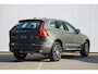 Volvo XC60 T8 390PK Twin Engine AWD Inscription | Adaptive Cruise & Pilot Assist | Panoramisch Schuif-/kanteldak | Stoel & Stuurverwarming | Achterbank verwarmd | Park Assist & Camera Achter | Trekhaak |