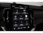 Volvo XC90 T8 Plug-in hybrid Ultra Bright | Bowers&Wilkins | Luchtvering | Massage | 22 Inch | Trekhaak | Head-Up