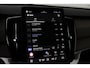 Volvo XC90 T8 Plug-in hybrid Ultra Bright | Bowers&Wilkins | Luchtvering | Massage | 22 Inch | Trekhaak | Head-Up