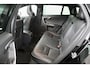 Volvo V60 2.0 T4 R-Design zwart