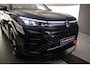 Volkswagen Tiguan R-Line Edition 1.5 TSI eHybrid 272pk DSG Automaat Trekhaak, Panoramadak, Black style, Harman Kardon audio, Adaptive cruise control, LED koplampen, Elektrische achterklep