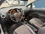 Opel Corsa 1.2-16V Sport / OPC / AIRCO / RIJDT SCHAKELT GOED