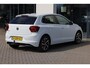 Volkswagen Polo 1.0 TSI Highline NL auto dealeronderhouden 1e eigenaar privacy glas parkeersensoren voor en achter executive navigatie 16" LMV