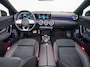 Mercedes-Benz CLA Shooting Brake CLA 180 AMG Line | 19 inch | Sfeerverlichting | Stoelverwarming
