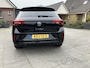 Volkswagen T-Roc 1.5 TSI 2 X R-Line Edition DSG IQ-LIGHT , AFN TREKHAAK , CAMERA PDC , NAVIGATIE , ADATIVE CRUISE , ALL SEASON , DONKER GLASS , EGR STOEL .