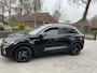Volkswagen T-Roc 1.5 TSI 2 X R-Line Edition DSG IQ-LIGHT , AFN TREKHAAK , CAMERA PDC , NAVIGATIE , ADATIVE CRUISE , ALL SEASON , DONKER GLASS , EGR STOEL .