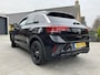Volkswagen T-Roc 1.5 TSI 2 X R-Line Edition DSG IQ-LIGHT , AFN TREKHAAK , CAMERA PDC , NAVIGATIE , ADATIVE CRUISE , ALL SEASON , DONKER GLASS , EGR STOEL .