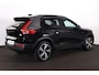 Volvo XC40 T5 Recharge R-Design - IntelliSafe Assist & Surround - Adaptieve LED koplampen - Parkeercamera achter - Verwarmde voorstoelen & stuur - Parkeersensoren voor & achter - Elektr. bedienb. voorstoelen met geheugen links - Draadloze tel. lader - Extra getint glas - Elektr. inklapbare trekhaak - 19' LMV