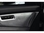 Volvo XC90 T8 Automaat Plug-in hybrid AWD Ultra Dark | Semi elektrische trekhaak | Panoramadak | Premium Audio by Bowers en Wilkins | Luchtvering | Vewarmbare voorstoelen met massagefunctie en ventilatie | Verwarmbare achterbank met geïntregeerde kinderzitjes | Gelaagde Zijruiten