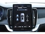 Volvo XC90 T8 Automaat Plug-in hybrid AWD Ultra Dark | Semi elektrische trekhaak | Panoramadak | Premium Audio by Bowers en Wilkins | Luchtvering | Vewarmbare voorstoelen met massagefunctie en ventilatie | Verwarmbare achterbank met geïntregeerde kinderzitjes | Gelaagde Zijruiten