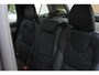 Volvo XC90 T8 Automaat Plug-in hybrid AWD Ultra Dark | Semi elektrische trekhaak | Panoramadak | Premium Audio by Bowers en Wilkins | Luchtvering | Vewarmbare voorstoelen met massagefunctie en ventilatie | Verwarmbare achterbank met geïntregeerde kinderzitjes | Gelaagde Zijruiten