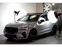 Volvo XC60 2.0 T6 AWD 293kW/399pk Aut8 MJ'26 Plug-in Ultra Black Edition LUCHTVERING + HARMAN/KARDON + PANORAMADAK + BLIS + EL.TREKHAAK + HEAD-UP + PILOT ASSIST + V&A STOEL-&STUURVERWARMING + ADAPT.CRUISE + SPORTSTOELEN + GOOGLE + 360 CAMERA + 21" LM-VELGEN!!